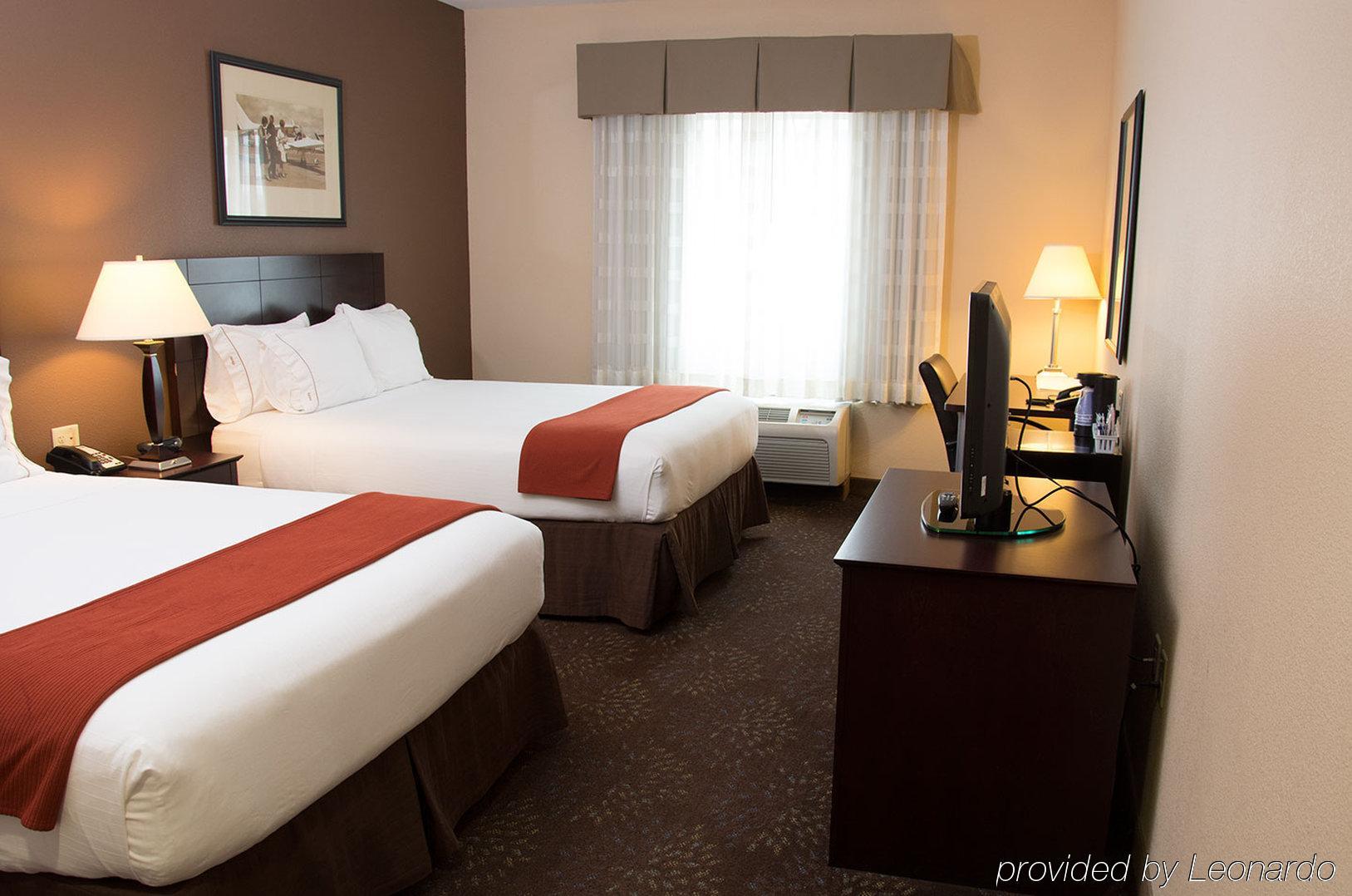 Holiday Inn Express & Suites East Wichita I-35 Andover By Ihg Екстер'єр фото