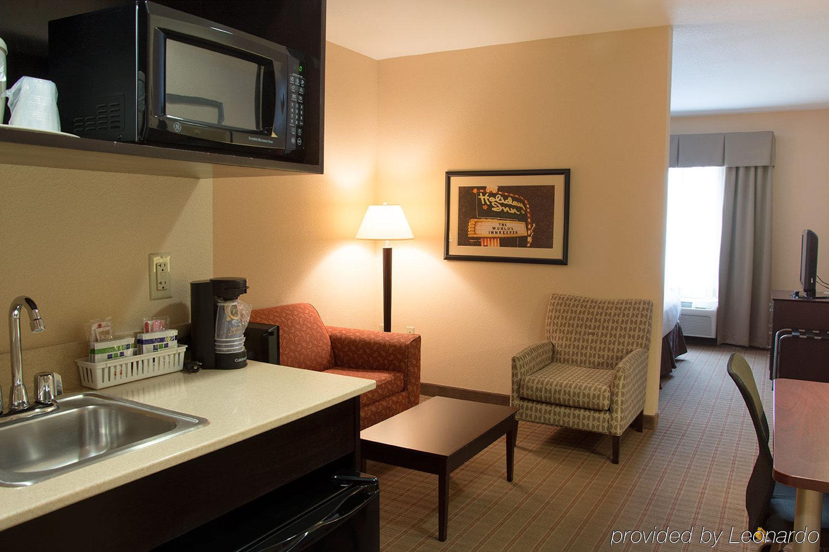 Holiday Inn Express & Suites East Wichita I-35 Andover By Ihg Екстер'єр фото