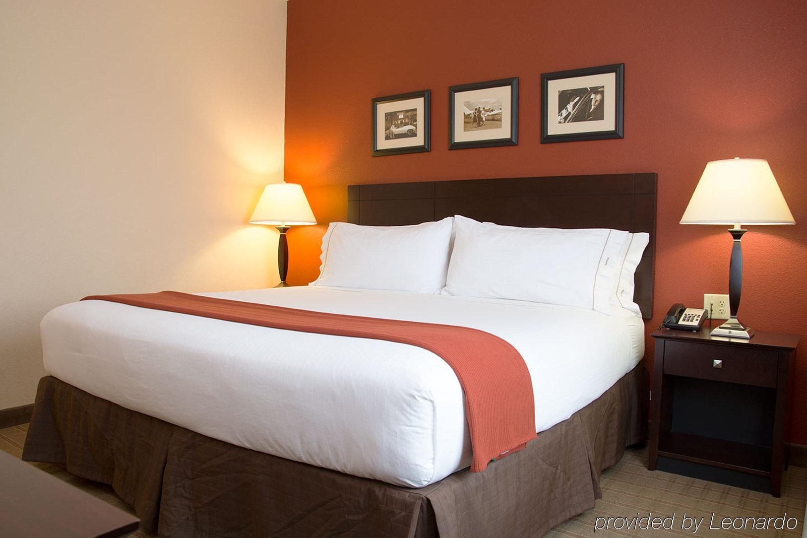 Holiday Inn Express & Suites East Wichita I-35 Andover By Ihg Екстер'єр фото