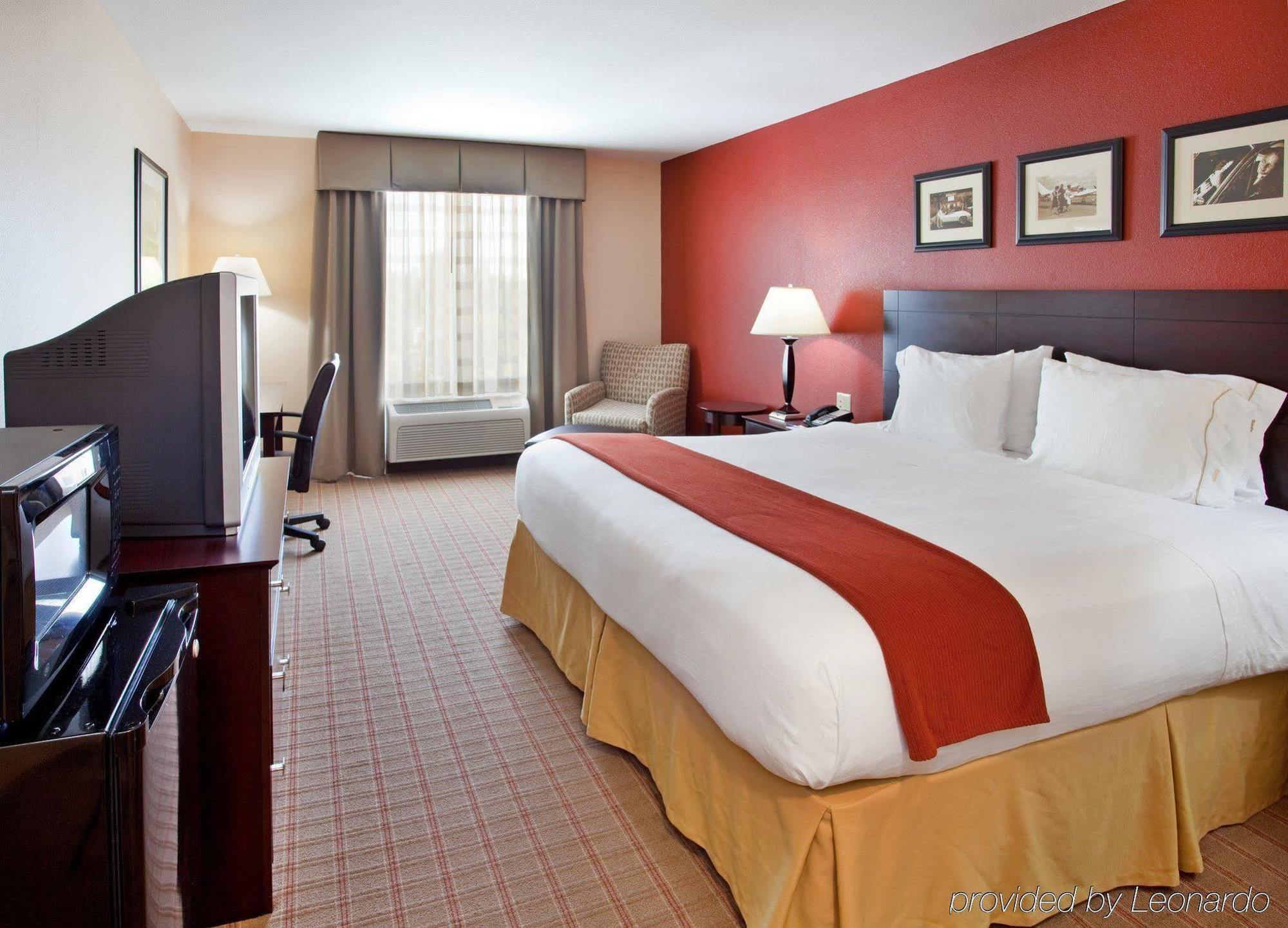 Holiday Inn Express & Suites East Wichita I-35 Andover By Ihg Номер фото