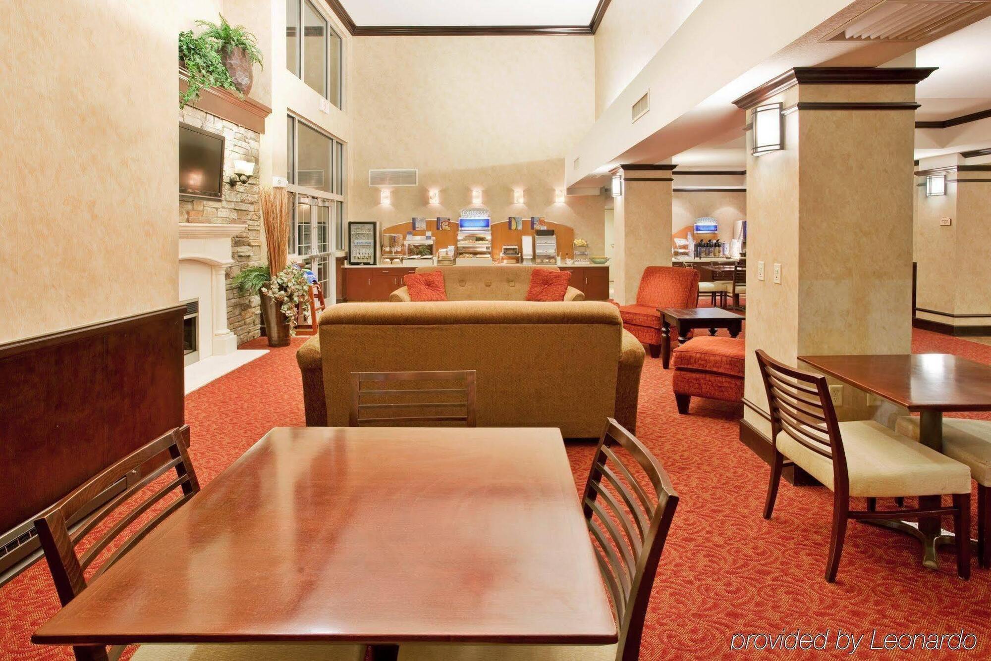 Holiday Inn Express & Suites East Wichita I-35 Andover By Ihg Екстер'єр фото