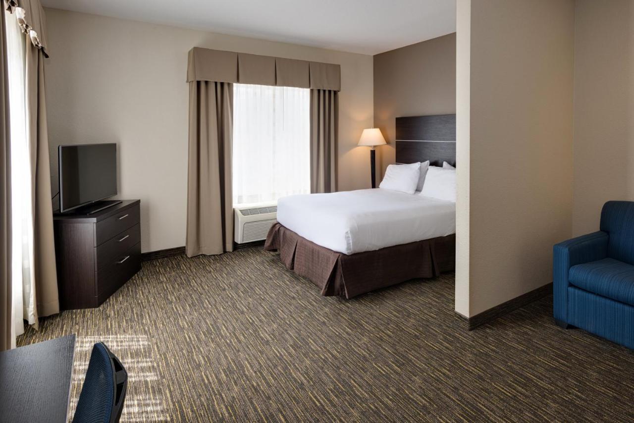 Holiday Inn Express & Suites East Wichita I-35 Andover By Ihg Екстер'єр фото